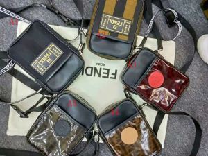 話題の新作到着フェンディ FENDI 2020年人気満々のブランド ミニバッグ 多色可選