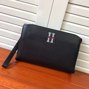 今年注目な新品セール エルメス ファッション上級者向け HERMES 2020秋冬最重要アイテム ポーチ 秋冬とれんど新品目立ち