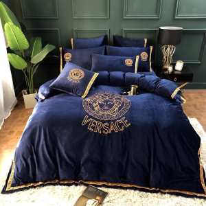 ヴェルサーチ 気になる2020年秋のファッション VERSACE 寝具4点セット秋にはやる最新作を先取り