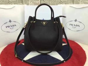 お洒落に魅せる 2020新作 多色選択可 手持ちショルダー掛け PRADA プラダ
