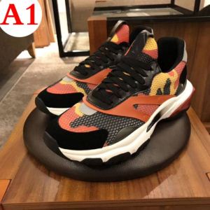 カジュアルシューズ 4色可選 お洒落トレンド人気 2020春夏トレンドアイテム VALENTINO ヴァレンティノ
