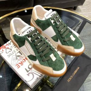 おしゃれな人が持っている スニーカー エレガントな雰囲気 ドルチェガッバーナ DolceGabbana