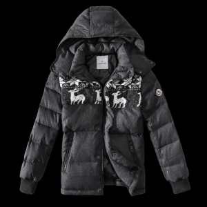 美品 2020秋冬 MONCLER モンクレール ダウンジャケット 防風性に優れ