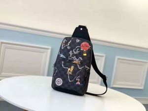 202020秋冬トレンドファッション ルイ ヴィトン LOUIS VUITTON 最新秋冬トレンドをチェック ボディバッグ 秋冬流行りファション