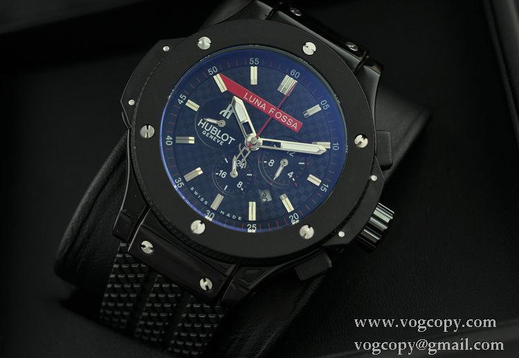 Hublotウブロ メンズ腕時計 自動巻き 6針クロノグラフ 日付表示 ラバー 4582mm サファイヤクリスタル風防 ブラック