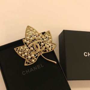 今季トレンドの限定アイテム シャネル CHANEL ブローチ 2020夏ファション新品