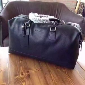 秋冬トレンドを押さえたコーデスタイル　ハンドバッグ 　バーバリー BURBERRY　人気高い新作おすすめ2020トレンド