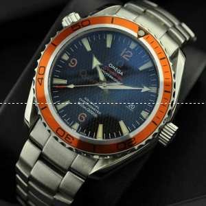 日本製クオーツ　3針クロノグラフ OMEGA オメガ メンズ腕時計 日付表示 夜光効果 4345mm