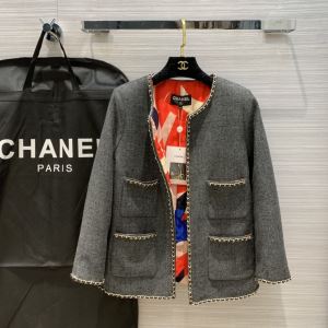 秋服コーデ2020年版 シャネル 大胆なチェックの人気トレンド CHANEL ハーフコート 秋にはやる最新作を先取り