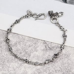 クロムハーツ CHROME HEARTS ブラッシュアップして華やかに ブレスレット 品のよさを感じさ