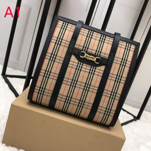 2020夏色っぽさ レディースバッグ オシャレアイテム バーバリー おしゃれデザインも大人気 BURBERRY 多色選択可 夏の王道　適度な上品さ