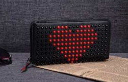 お買い物 2020 Christian Louboutinクリスチャンルブタン ファション性ある財布