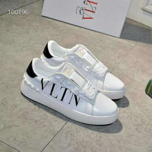 2020人気の主流アイテム 圧倒的人気新着 VALENTINO ヴァレンティノ 男女兼用 カジュアルシューズ