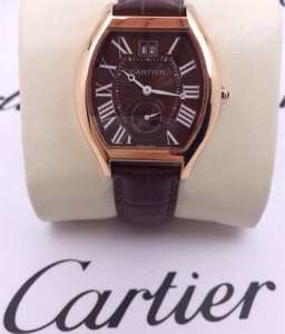 抜群の雰囲気が作れる2020秋冬 CARTIER カルティエ 腕時計