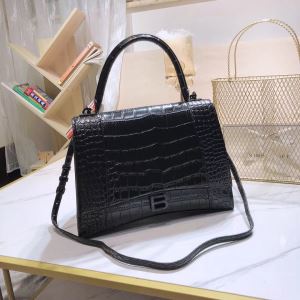 BALENCIAGA 飽きもこないデザイン バレンシアガ 今季の主力おすすめ レディースバッグ