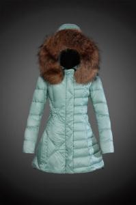 2020 秋冬 着心地がクセになる MONCLER モンクレール レディース ダウンジャケット 8803