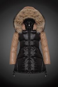 2020 秋冬 撥水加工の施された MONCLER モンクレール レディース ダウンジャケット 8801