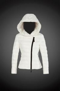 2020 秋冬 MONCLER モンクレール 防寒具としての機能もバッチリ レディース ダウンジャケット8830