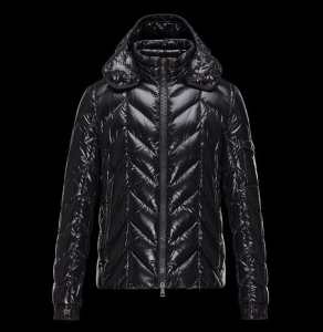 2020秋冬 抜群の雰囲気が作れる MONCLER モンクレール ダウンジャケット
