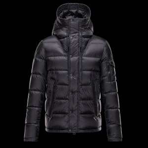 2020秋冬 MONCLER モンクレール 大人のおしゃれに ダウンジャケット
