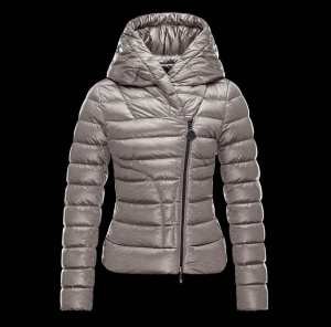 大人のおしゃれに 2020秋冬 MONCLER モンクレール ダウンジャケット