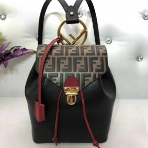 絶妙な新商品 大人っぽく知的な FENDI フェンディ 秋季超人気アイテム バックパック