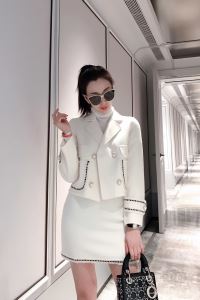 人気ブランドの秋冬新色 シャネル 2020トレンドカラー秋冬セール CHANEL とにかく完璧ブランド新作 スカート