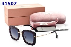 お洒落なMIU MIU ミュウミュウ 人気商品 サングラス