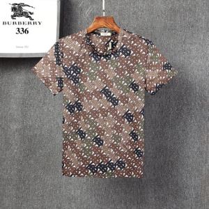 3色可選 バーバリー普段見ないデザインばかり BURBERRY 高級感のある素材 半袖Tシャツ 価格帯が低い