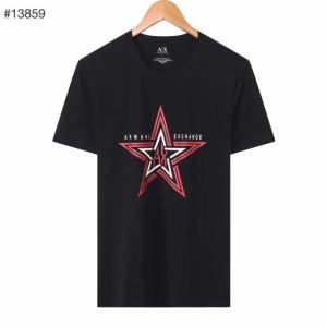 この時期の一番人気は 半袖Tシャツ 多色可選 コーデの完成度を高める アルマーニ ARMANI