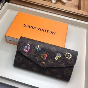 ルイ ヴィトン LOUIS VUITTON 財布 2020春夏人気トレンドアイテム 海外セレブは大人気