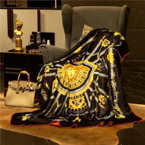 ブランケット おしゃれな夏ファッション2020 ヴェルサーチ お取り付けも取り外しも便利 VERSACE オールシーズン対応
