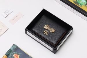 2色可選 財布 2020に人気もまだまだ継続しています 色にも流行り グッチ GUCCI