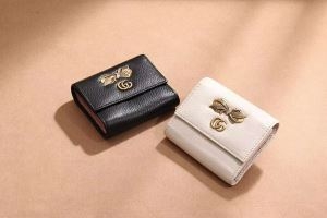グッチ GUCCI 財布 2色可選 2020年春夏のトレンド 若々しい印象や元気よく見える