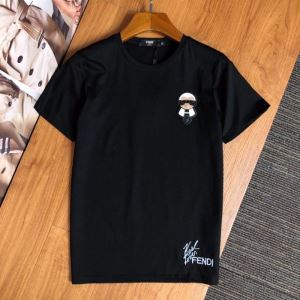2020春新作 半袖Tシャツ 2色可選 ファッショニスタを中心に新品が非常に人気 フェンディ FENDI