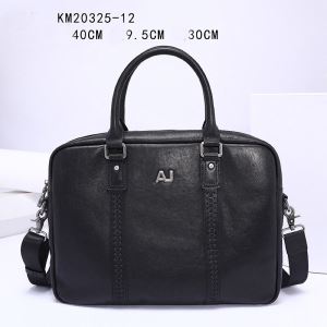 着回し力の高さの人気トレンド　アルマーニ 最新おすすめ防寒着202020秋冬ARMANI　ハンドバッグ 大注目の今季の秋冬ファッション