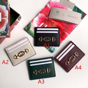 ファション人に必須アイテム 2020魅力的な新作 グッチ GUCCI 財布 4色可選