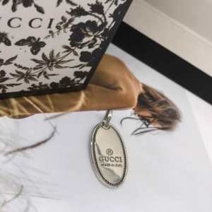 お洒落を楽しみたいこの季節 グッチ GUCCI ネックレス 2020秋冬トレンド...