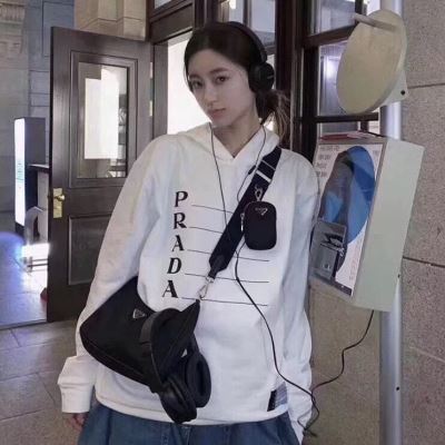 2020ss PRADA パーカー スタイリッシュ感