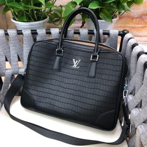 ビジネスバッグ 2020春夏も引き続きトレンド 春夏のトレンドアイテム ルイ ヴィトン LOUIS VUITTON