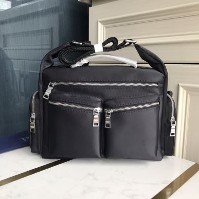 PRADA プラダ ショルダーバッグ 人気 ランキング 個性派