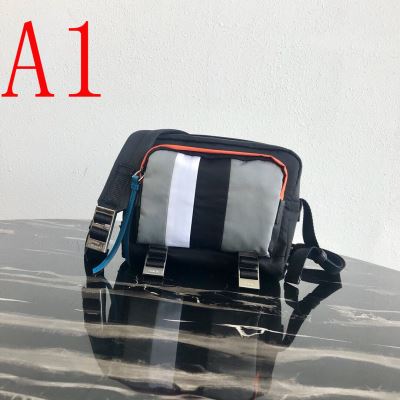 PRADA プラダ ショルダーバッグ 売れ筋のいい SALE開催