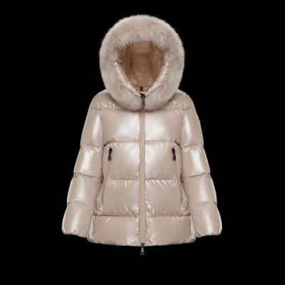 2020ss MONCLER モンクレール ダウンジャケット レディース 防寒具としての機能もバッチリ
