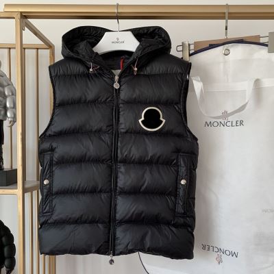 MONCLER モンクレール 2020ss メンズ ダウンジャケット 保温効果は抜群