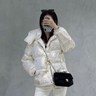 MONCLER モンクレール レディース ダウンジャケット 2020ss アグレッシブな行動を支える