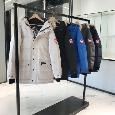 2020SS CANADA GOOSE カナダグース メンズ ダウンジャケット 防寒具としての機能もバッチリ プレゼントに