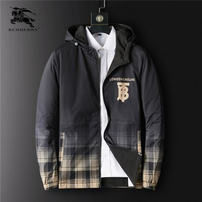 BURBERRY バーバリー 綿服/ダウンジャケット においが無い ★安心★追跡...
