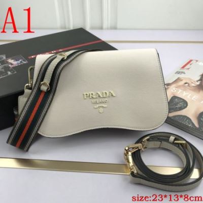 プラダ PRADA ★安心★追跡付 肩掛けバッグ / ワンショルダーバッグ 新作売切れ続出 2102