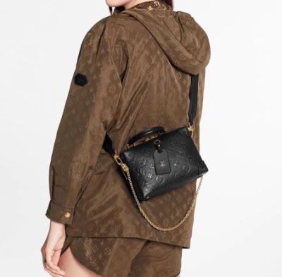 ルイヴィトン LOUIS VUITTON ★安心★追跡付 手持ち&ショルダー掛け 最新商品即完売 M56319