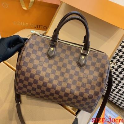 ルイヴィトン LOUIS VUITTON ★安心★追跡付 手持ち&ショルダー掛け 最新商品即完売 足下注目してくれる